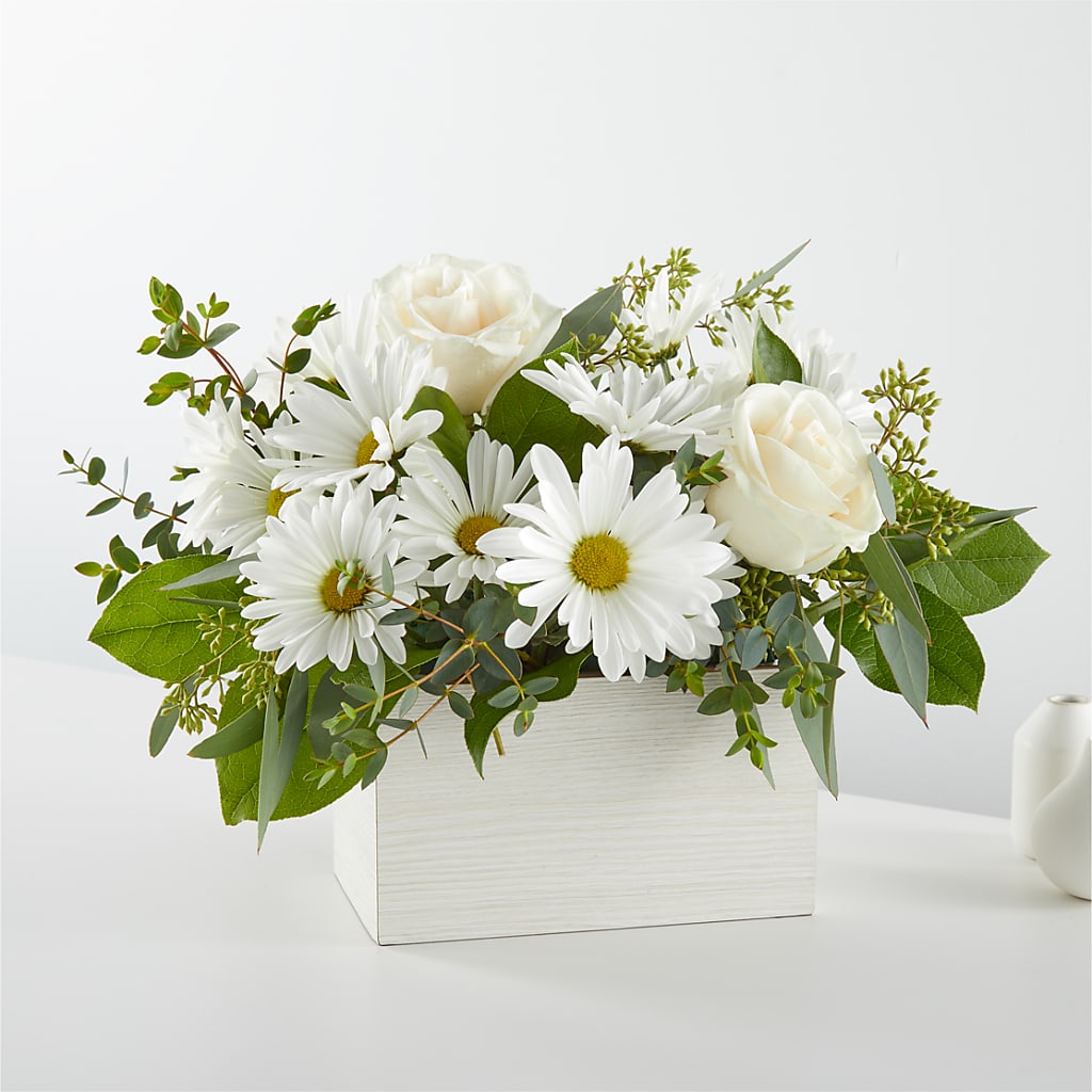 Fresh Linen Box Bouquet – Lolas Blooms, Somerset NJ