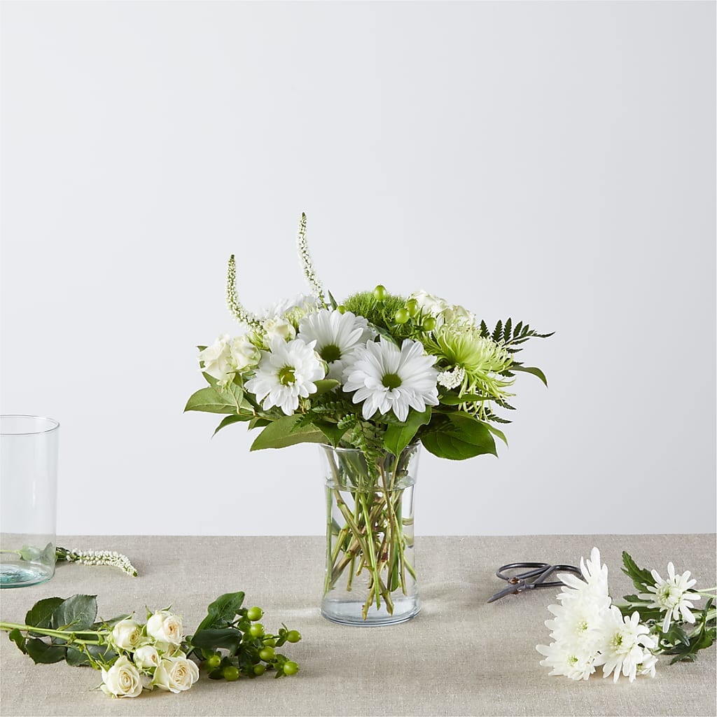 Irish Garden - A Florist Original – Lolas Blooms, Somerset NJ