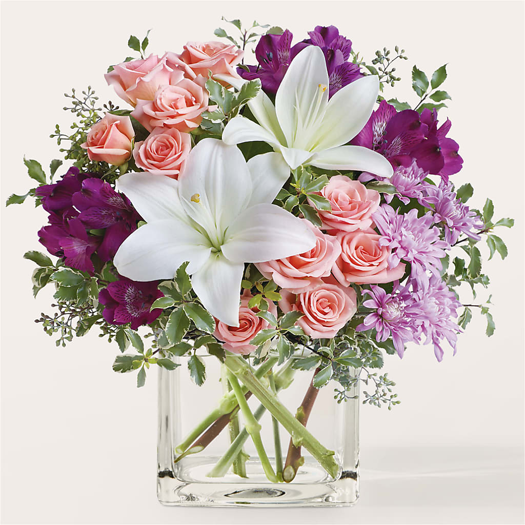 Mani Pedi Bouquet – Lolas Blooms, Somerset NJ