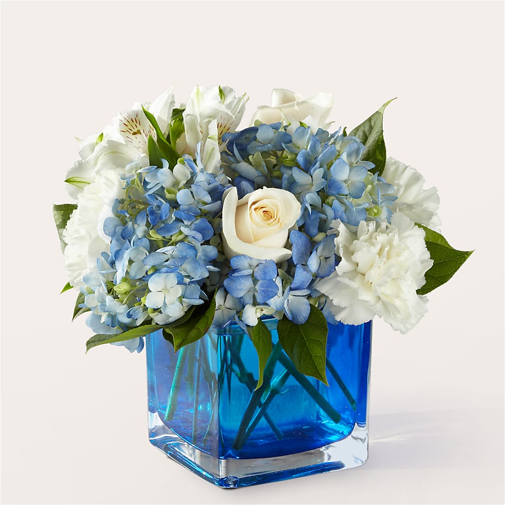 Soothing Waters Bouquet – Lolas Blooms, Somerset NJ