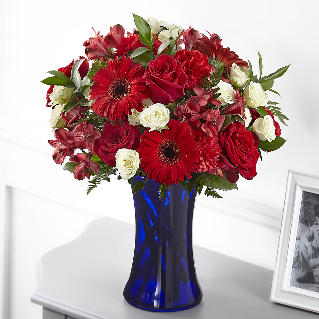 Hearts Embrace Bouquet – Lolas Blooms, Somerset NJ