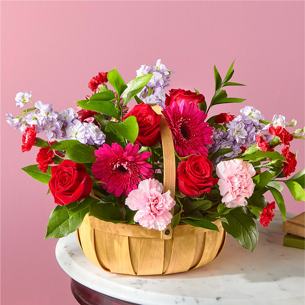Pink Picnic Basket – Lolas Blooms, Somerset NJ