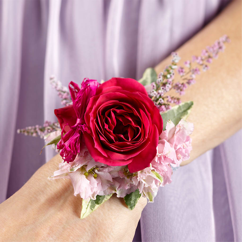 Rose Charm Corsage – Lolas Blooms, Somerset NJ